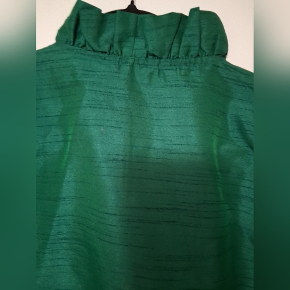 Crown & Ivy Emerald Green Ruffled Blouse-XL - Picture 5 of 10